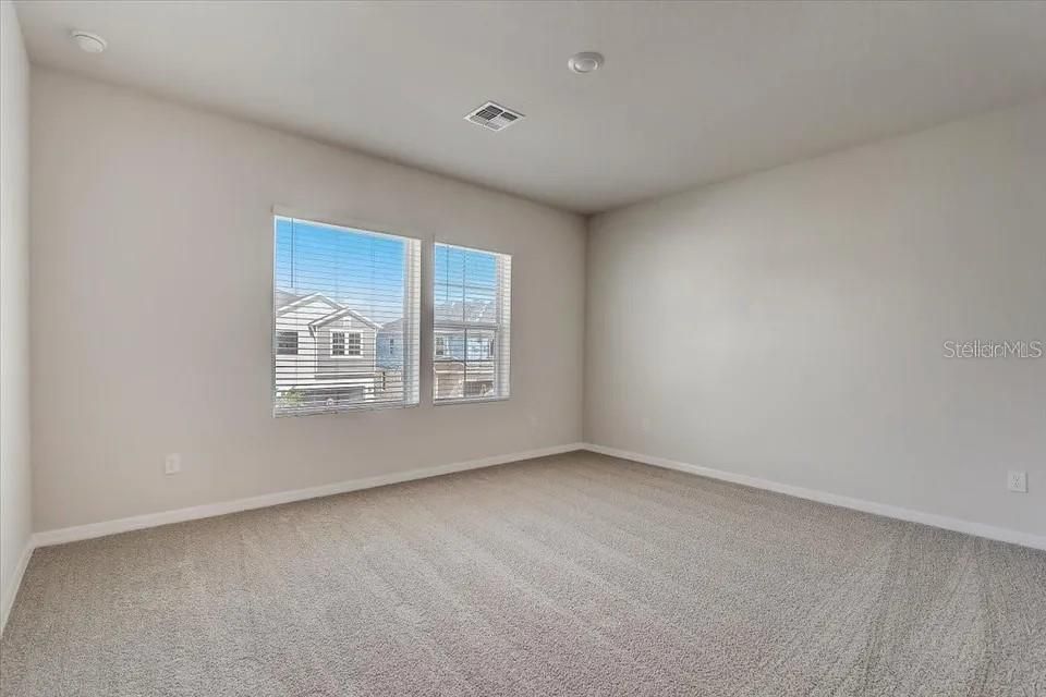 En Venta: $395,000 (3 camas, 2 baños, 1840 Pies cuadrados)