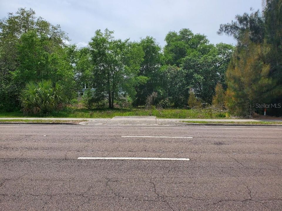 Vendido Recientemente: $135,000 (0.29 acres)