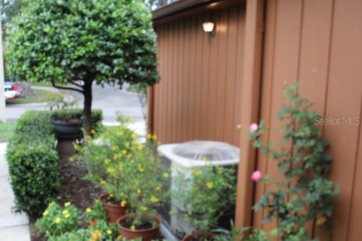 На продажу: $164,900 (2 спален, 2 ванн, 1199 Квадратных фут)