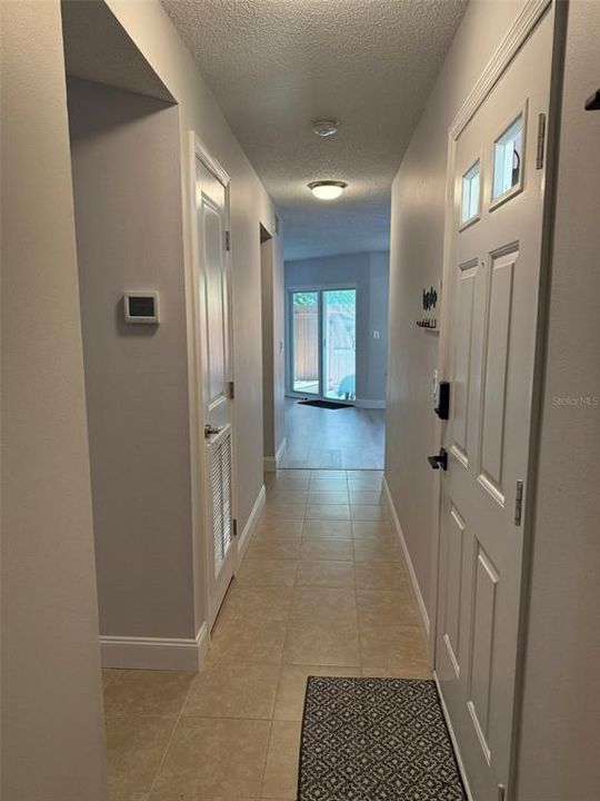 На продажу: $164,900 (2 спален, 2 ванн, 1199 Квадратных фут)