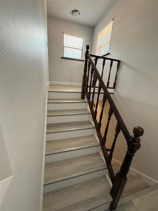 На продажу: $164,900 (2 спален, 2 ванн, 1199 Квадратных фут)