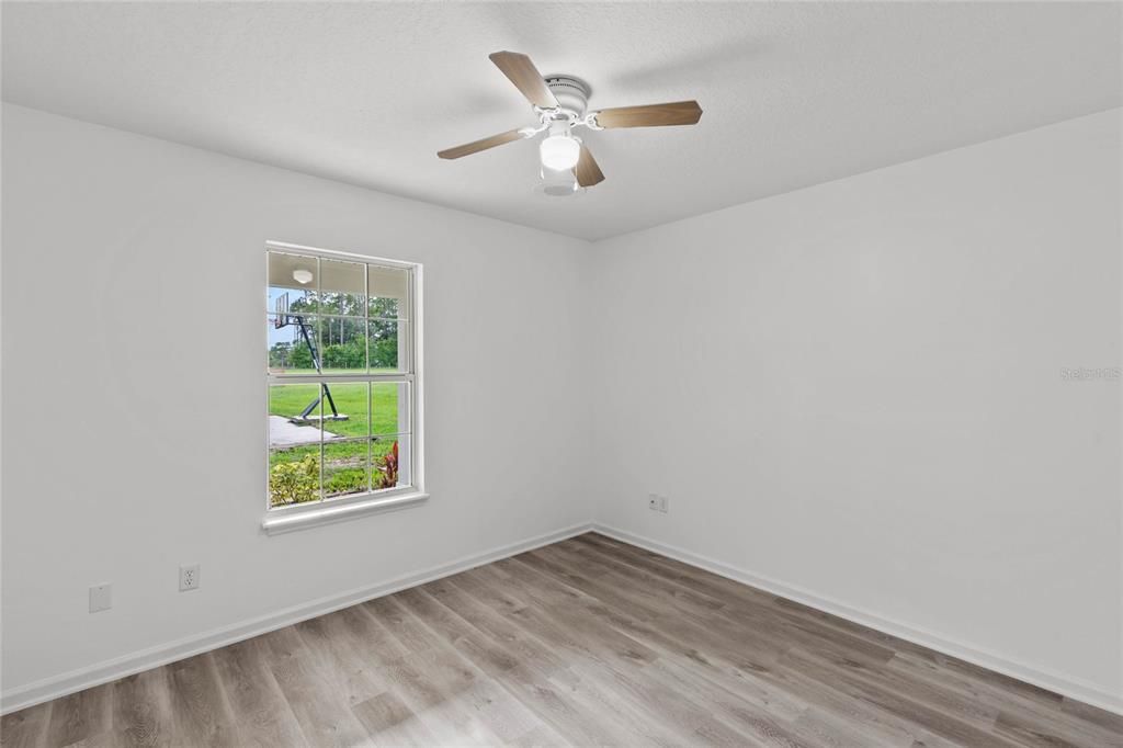 En Venta: $799,900 (4 camas, 3 baños, 2845 Pies cuadrados)