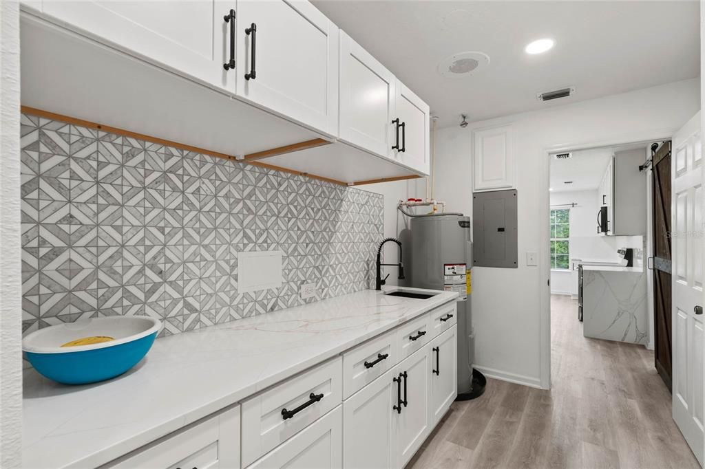 En Venta: $799,900 (4 camas, 3 baños, 2845 Pies cuadrados)