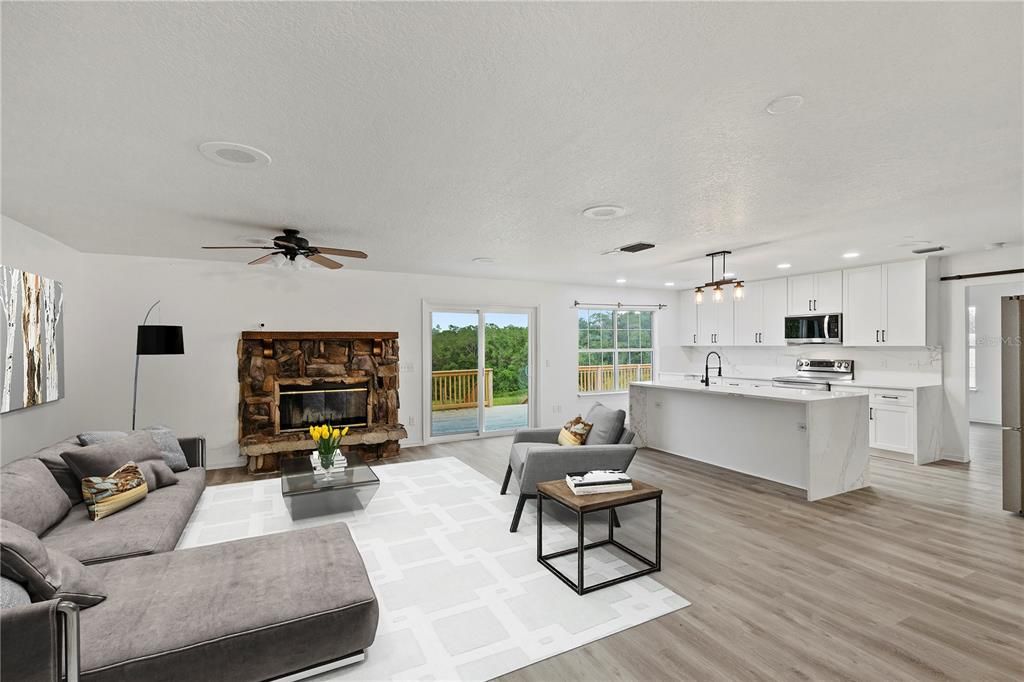 En Venta: $799,900 (4 camas, 3 baños, 2845 Pies cuadrados)