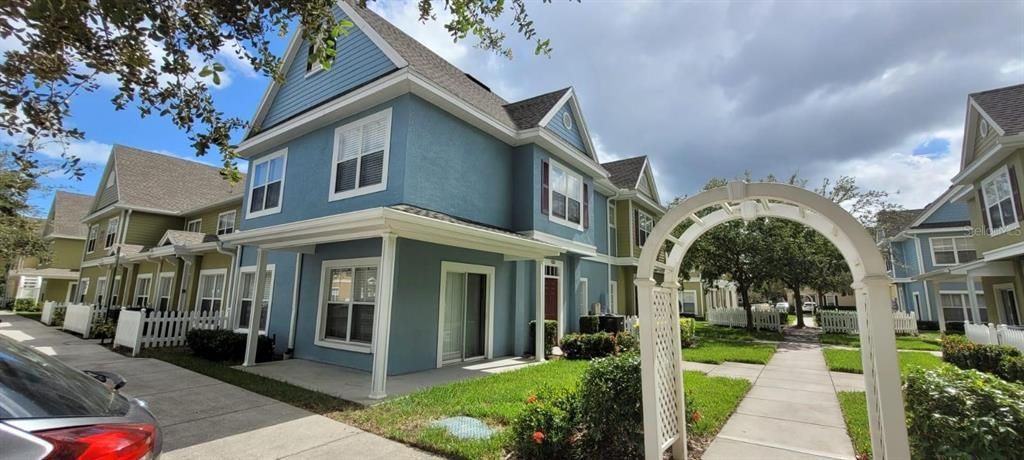 待售: $299,900 (4 贝兹, 3 浴室, 1470 平方英尺)