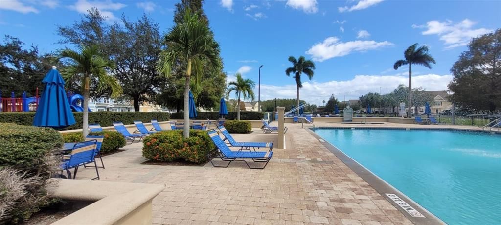 待售: $299,900 (4 贝兹, 3 浴室, 1470 平方英尺)