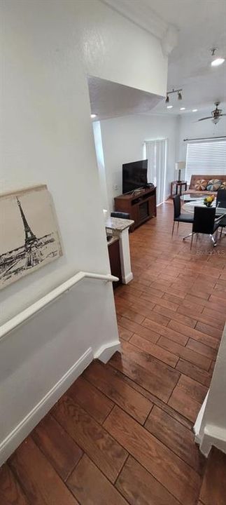 待售: $299,900 (4 贝兹, 3 浴室, 1470 平方英尺)