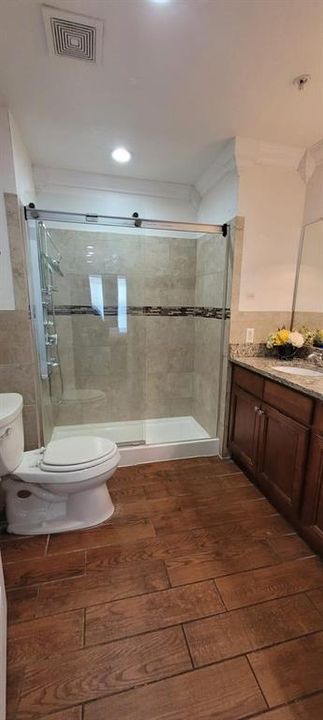 待售: $299,900 (4 贝兹, 3 浴室, 1470 平方英尺)