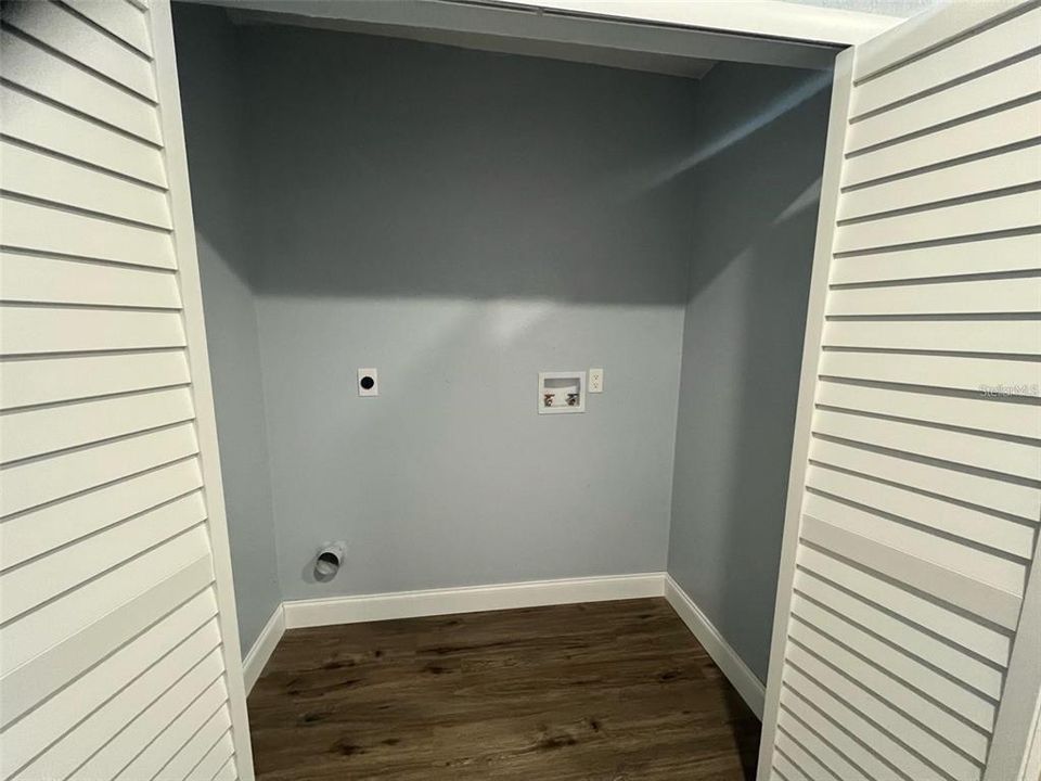 For Rent: $1,800 (3 beds, 2 baths, 1662 Square Feet)