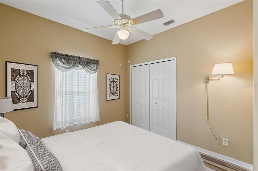 Под контрактом: $299,000 (3 спален, 2 ванн, 1748 Квадратных фут)