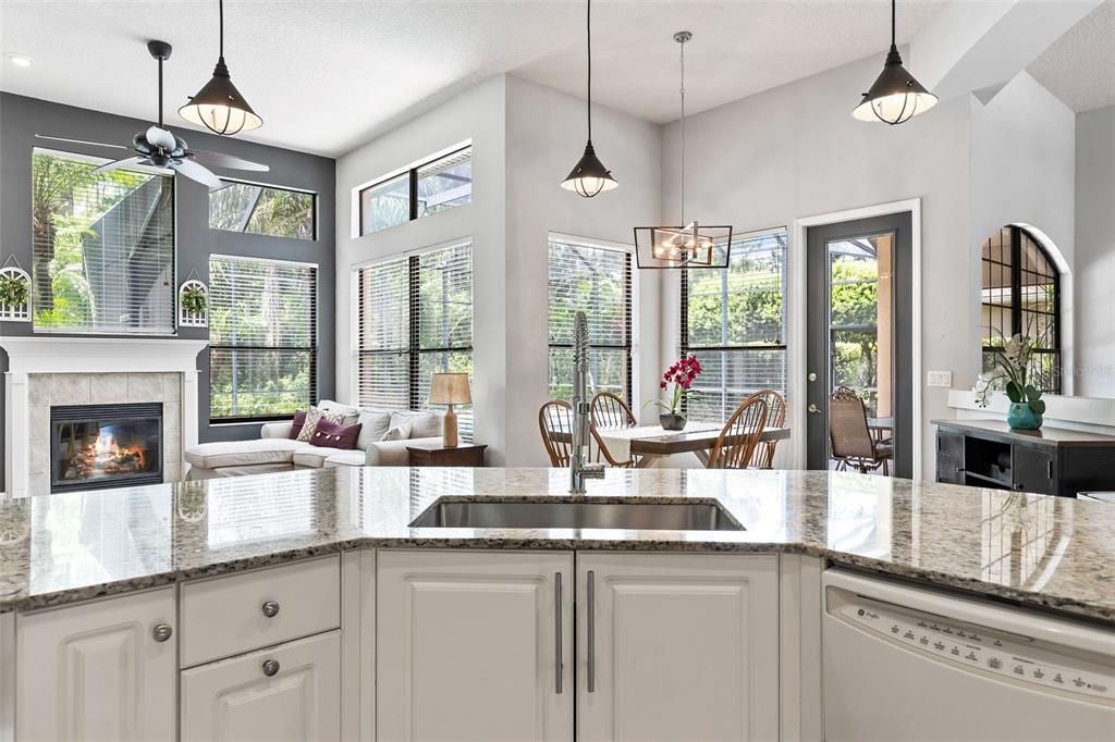 待售: $710,000 (5 贝兹, 3 浴室, 2881 平方英尺)