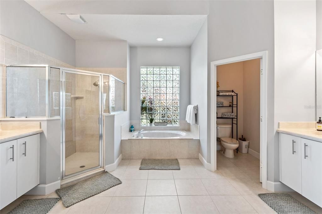 待售: $710,000 (5 贝兹, 3 浴室, 2881 平方英尺)