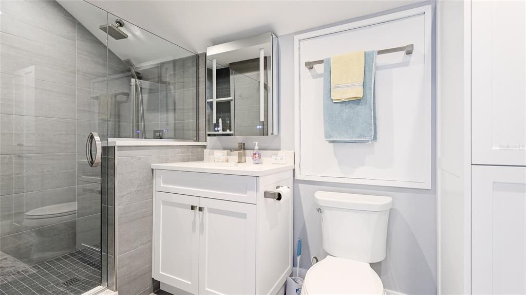 For Rent: $15,000 (3 beds, 3 baths, 1898 Square Feet)