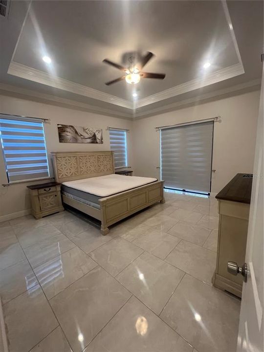 For Rent: $2,300 (3 beds, 2 baths, 1835 Square Feet)