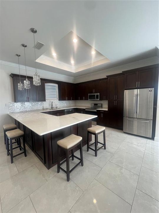 For Rent: $2,300 (3 beds, 2 baths, 1835 Square Feet)