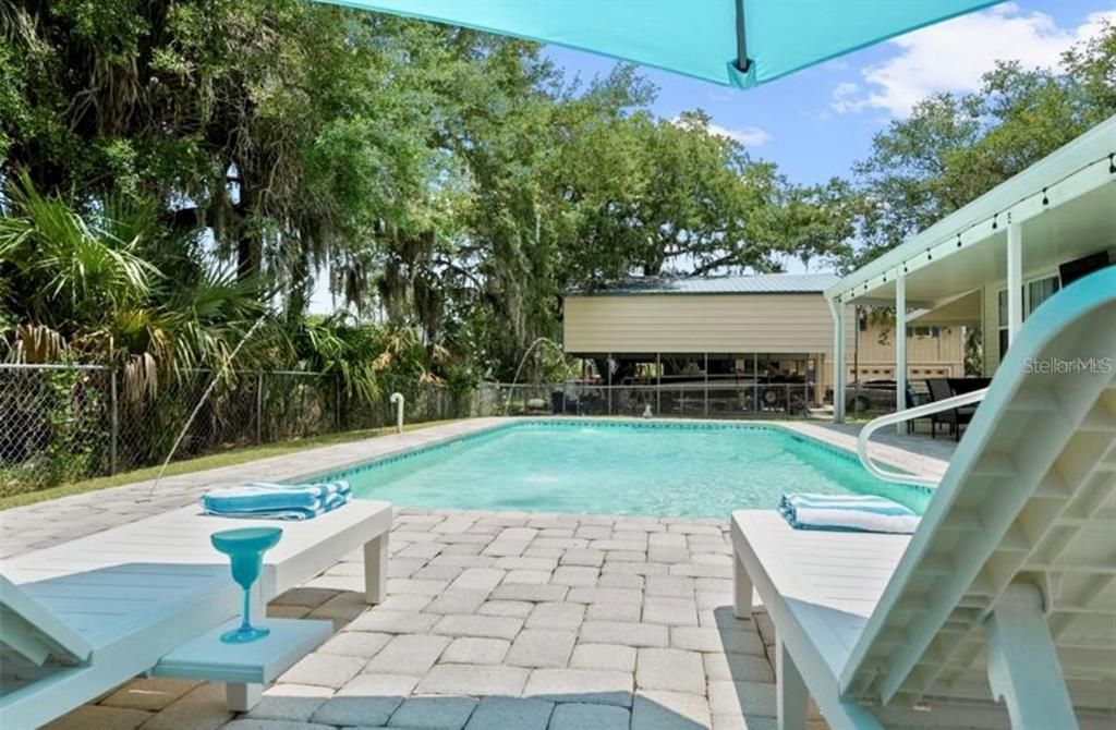 Activo con contrato: $329,000 (3 camas, 2 baños, 1320 Pies cuadrados)