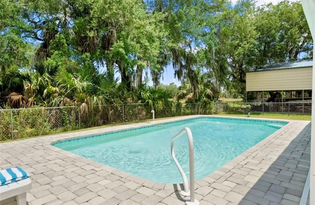 Activo con contrato: $329,000 (3 camas, 2 baños, 1320 Pies cuadrados)