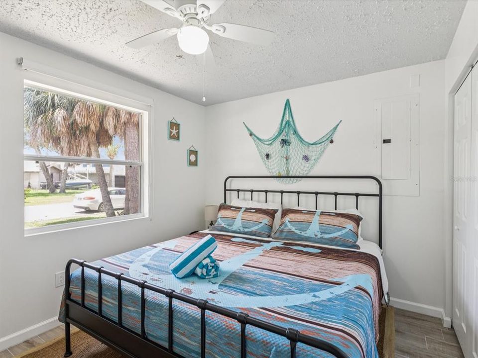 Activo con contrato: $329,000 (3 camas, 2 baños, 1320 Pies cuadrados)