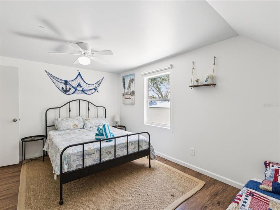 Activo con contrato: $329,000 (3 camas, 2 baños, 1320 Pies cuadrados)