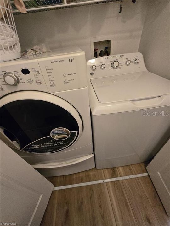 На продажу: $269,000 (3 спален, 2 ванн, 1368 Квадратных фут)