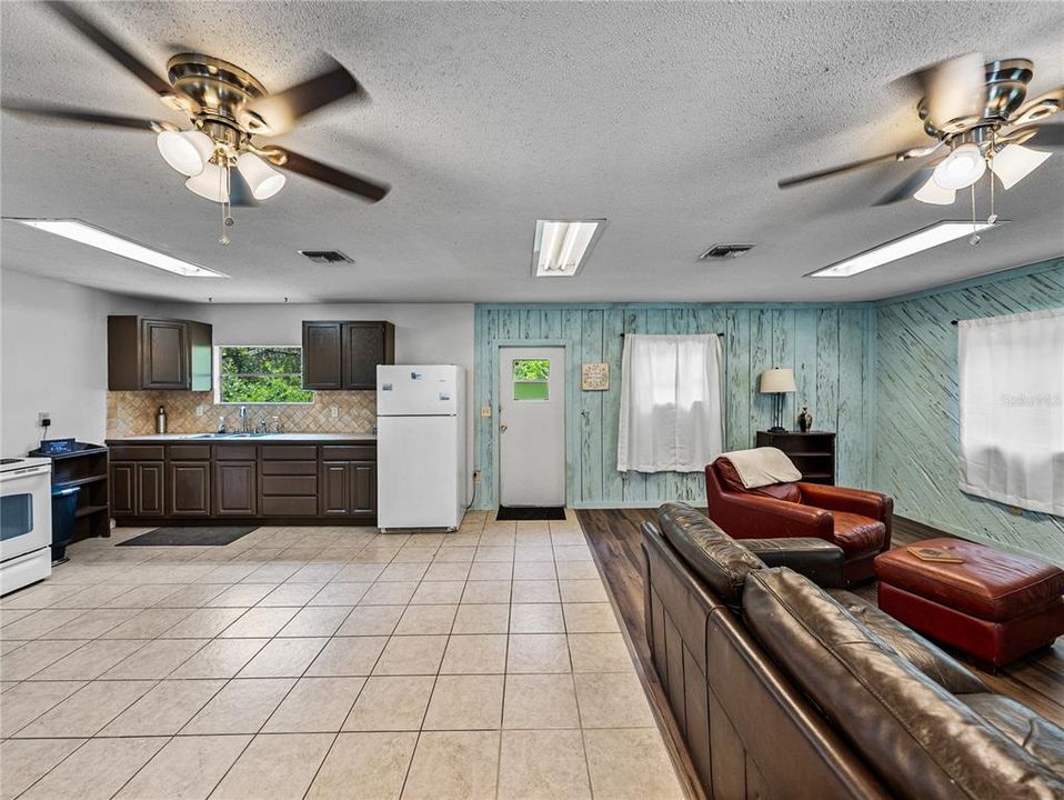 For Sale: $529,900 (6 beds, 4 baths, 2711 Square Feet)