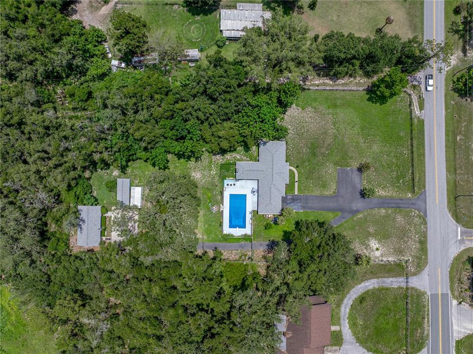 For Sale: $529,900 (6 beds, 4 baths, 2711 Square Feet)