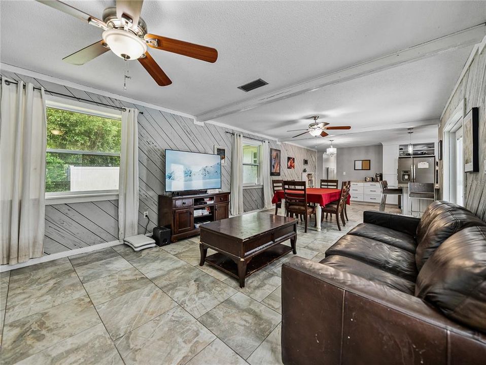 For Sale: $529,900 (6 beds, 4 baths, 2711 Square Feet)