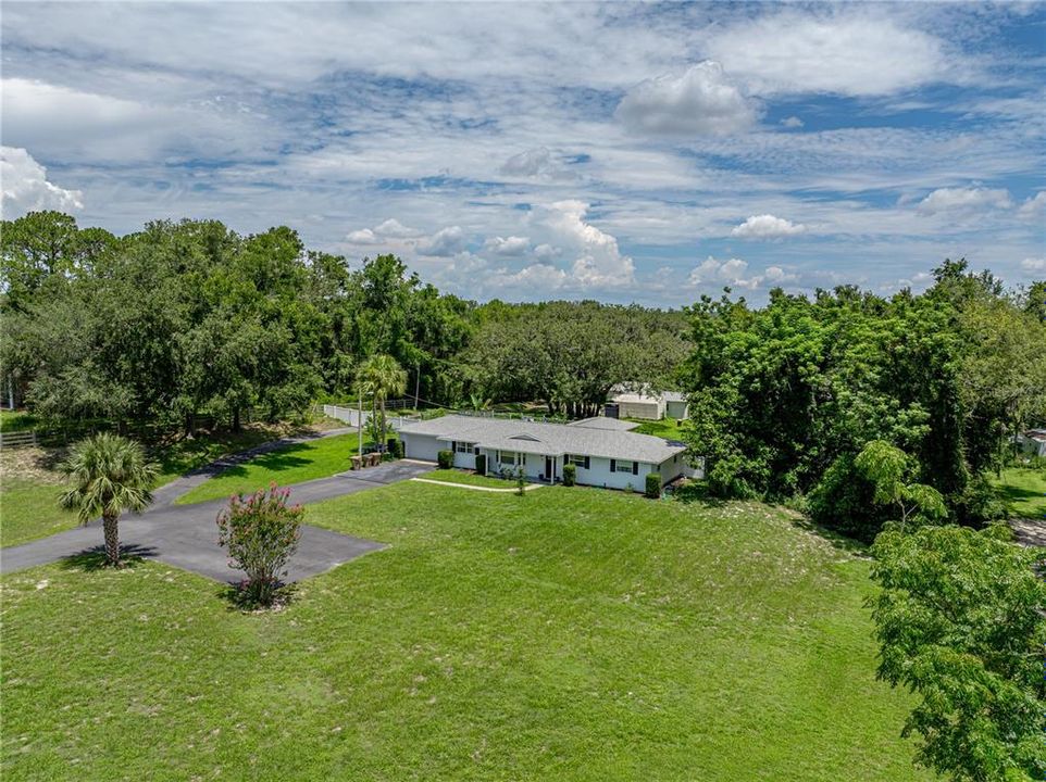 For Sale: $529,900 (6 beds, 4 baths, 2711 Square Feet)