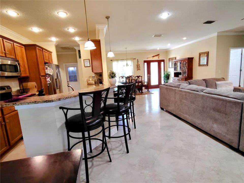 На продажу: $412,000 (3 спален, 2 ванн, 1728 Квадратных фут)