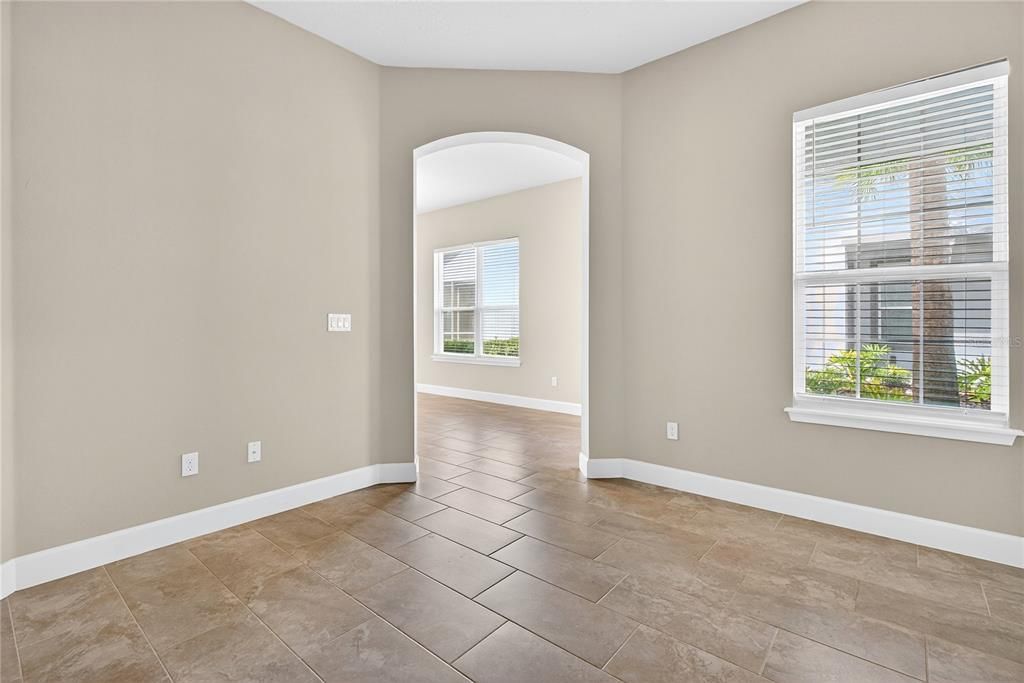 En Venta: $397,000 (2 camas, 2 baños, 1529 Pies cuadrados)