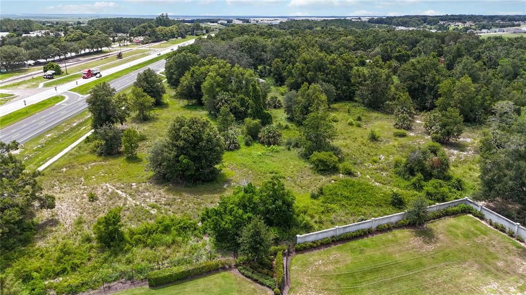 Activo con contrato: $1,575,000 (6.18 acres)