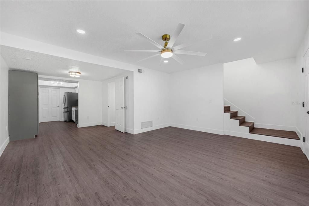 Activo con contrato: $285,000 (3 camas, 3 baños, 1328 Pies cuadrados)