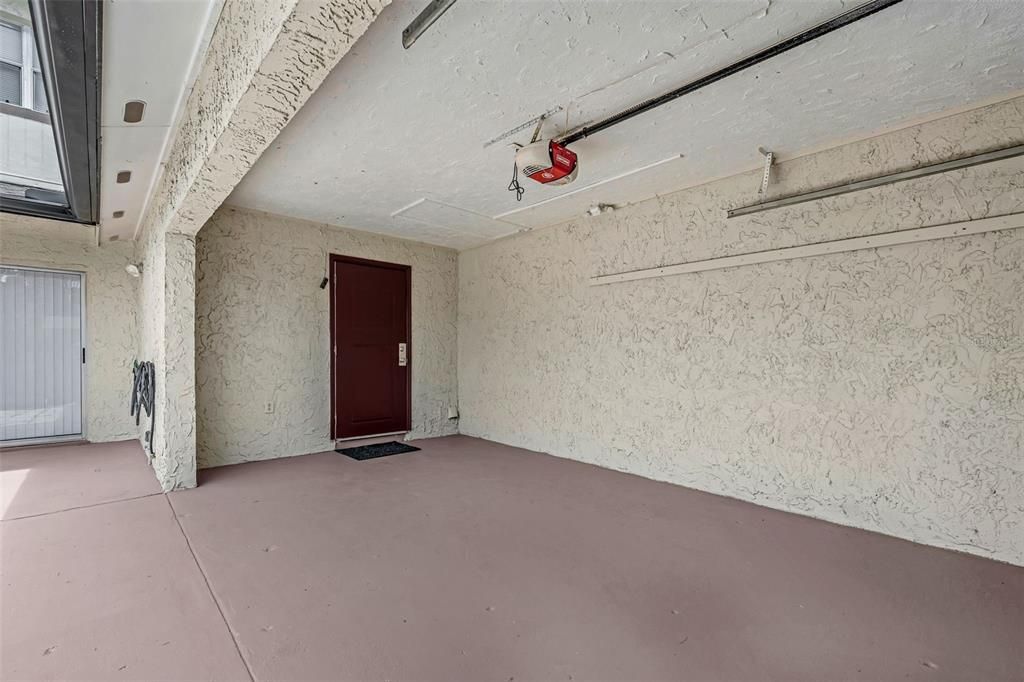 Activo con contrato: $285,000 (3 camas, 3 baños, 1328 Pies cuadrados)