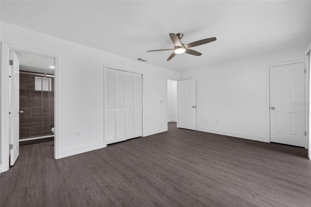 Activo con contrato: $285,000 (3 camas, 3 baños, 1328 Pies cuadrados)