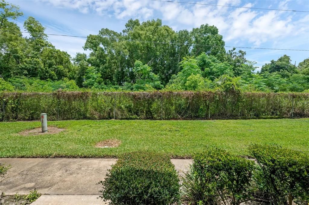 Activo con contrato: $285,000 (3 camas, 3 baños, 1328 Pies cuadrados)