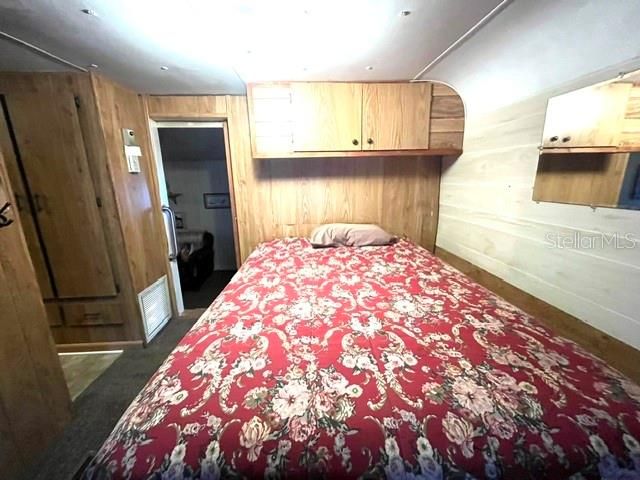 For Sale: $85,000 (1 beds, 1 baths, 616 Square Feet)