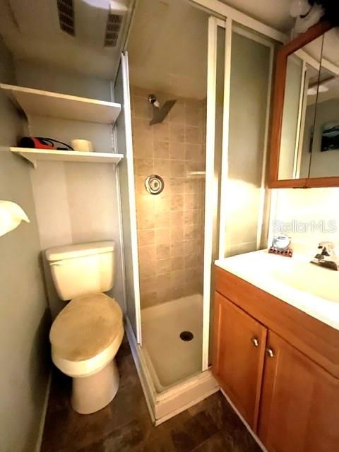 For Sale: $85,000 (1 beds, 1 baths, 616 Square Feet)