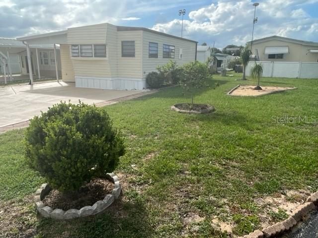 For Sale: $100,000 (1 beds, 1 baths, 684 Square Feet)