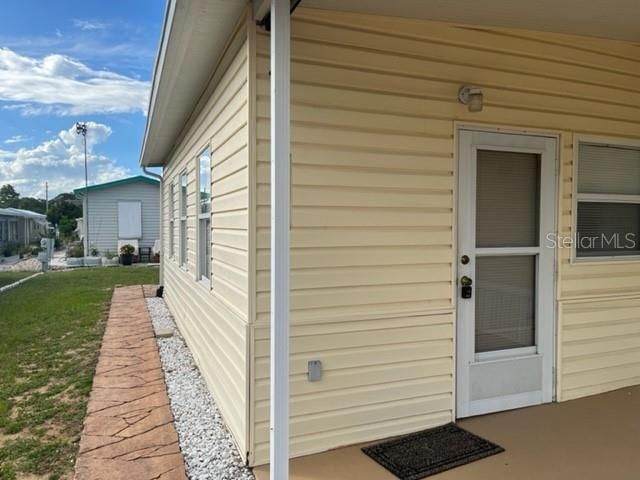 For Sale: $100,000 (1 beds, 1 baths, 684 Square Feet)