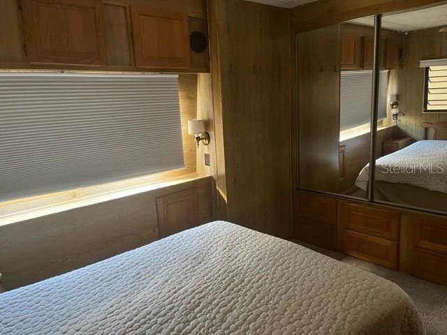 For Sale: $100,000 (1 beds, 1 baths, 684 Square Feet)