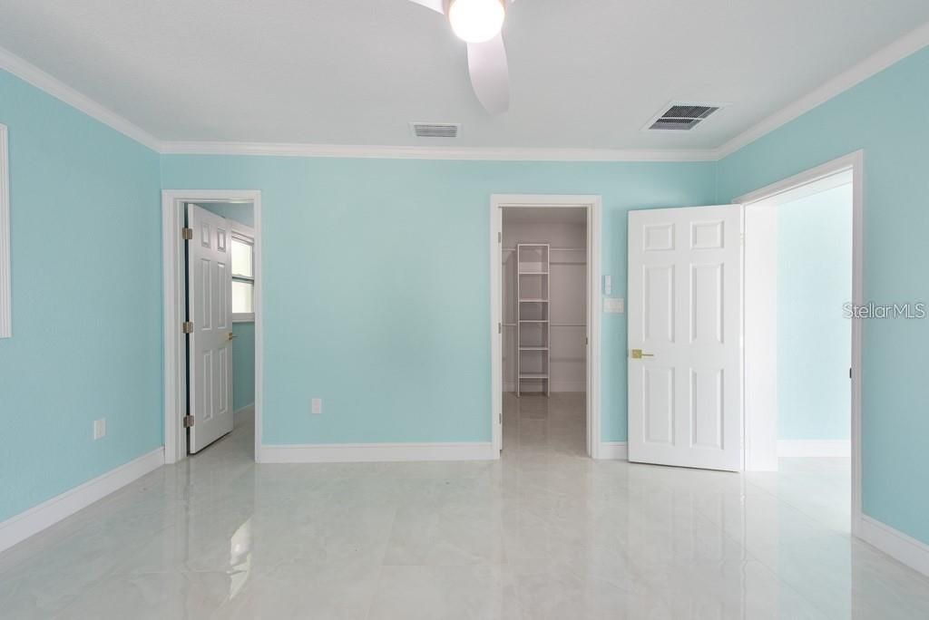 出租: $4,800 (3 贝兹, 3 浴室, 1868 平方英尺)