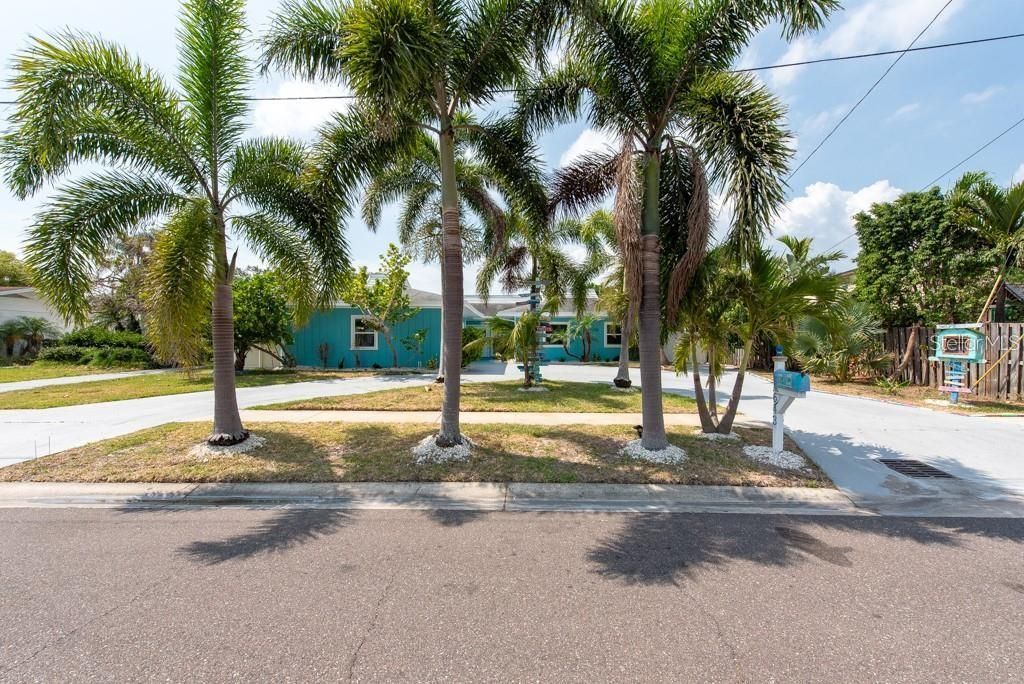 出租: $4,800 (3 贝兹, 3 浴室, 1868 平方英尺)