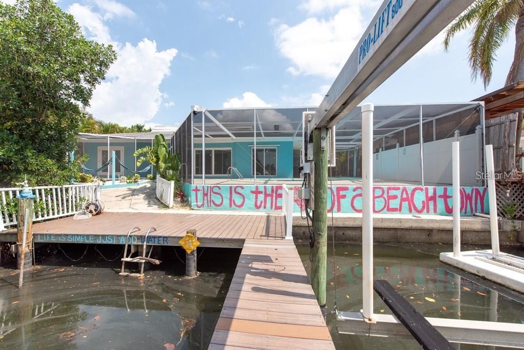 出租: $4,800 (3 贝兹, 3 浴室, 1868 平方英尺)