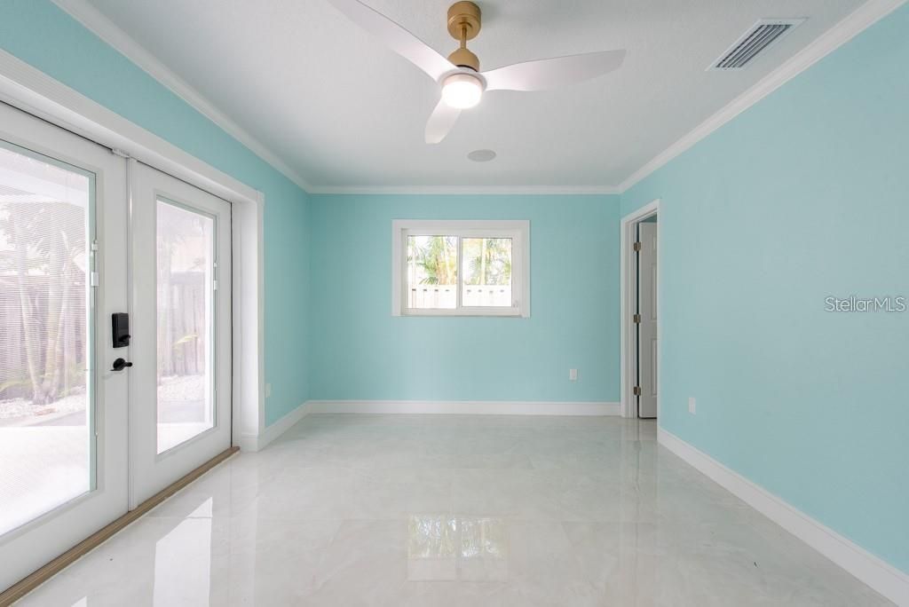 出租: $4,800 (3 贝兹, 3 浴室, 1868 平方英尺)