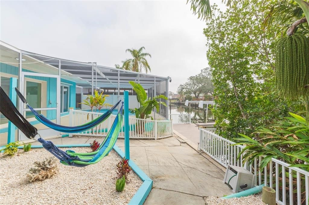 出租: $4,800 (3 贝兹, 3 浴室, 1868 平方英尺)