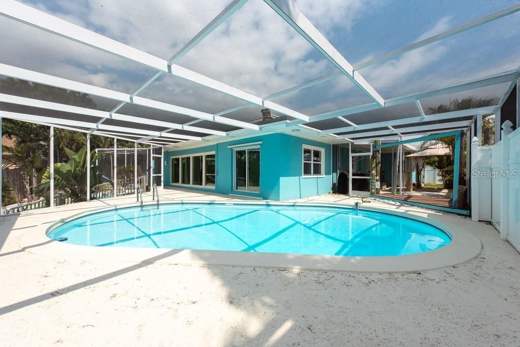 出租: $4,800 (3 贝兹, 3 浴室, 1868 平方英尺)