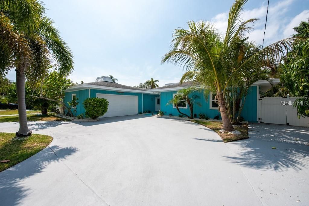 出租: $4,800 (3 贝兹, 3 浴室, 1868 平方英尺)