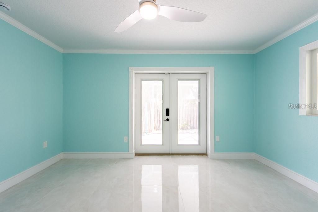 出租: $4,800 (3 贝兹, 3 浴室, 1868 平方英尺)