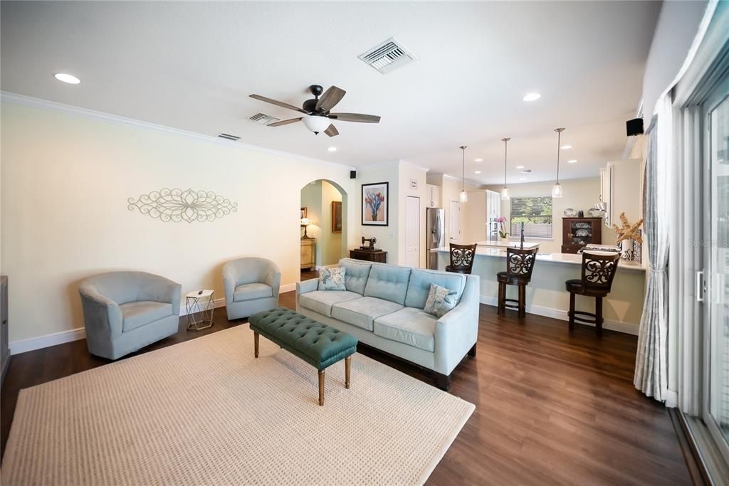 For Sale: $1,150,000 (6 beds, 5 baths, 4403 Square Feet)