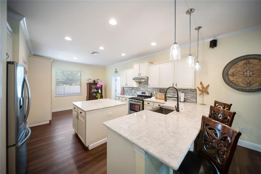 For Sale: $1,150,000 (6 beds, 5 baths, 4403 Square Feet)